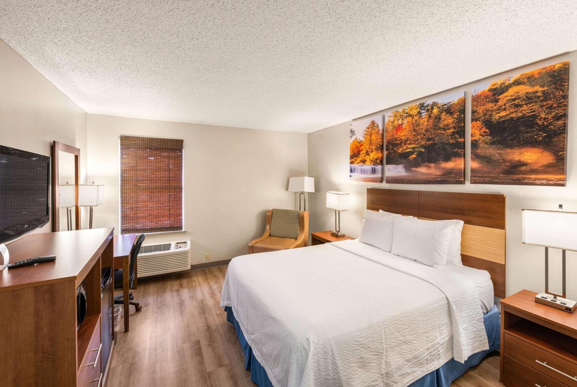 Days Inn By Wyndham Raleigh-Airport-Research Triangle Park Morrisville Extérieur photo