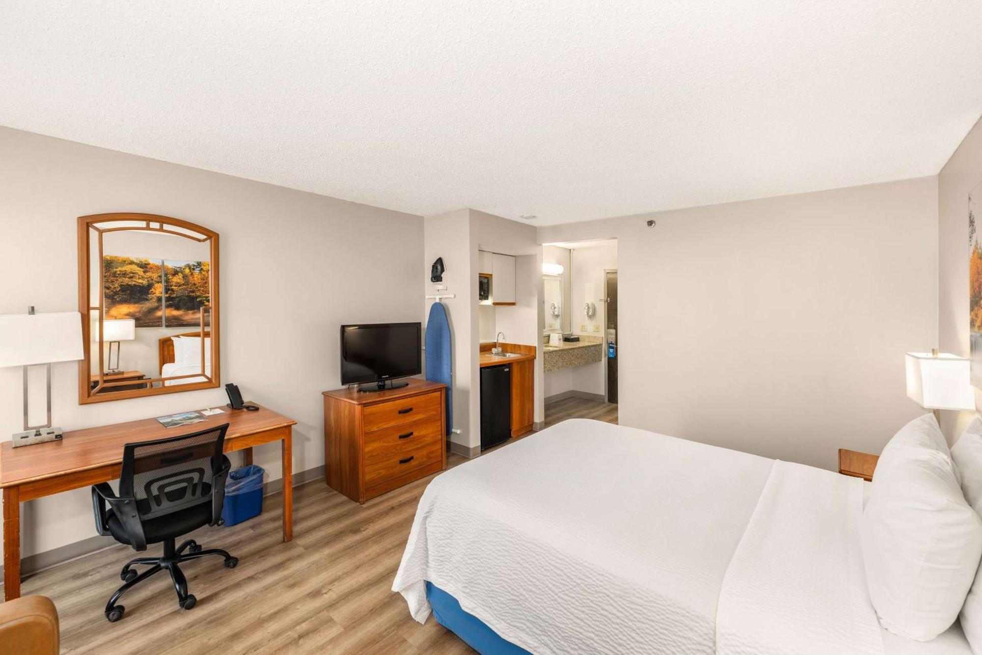 Days Inn By Wyndham Raleigh-Airport-Research Triangle Park Morrisville Extérieur photo