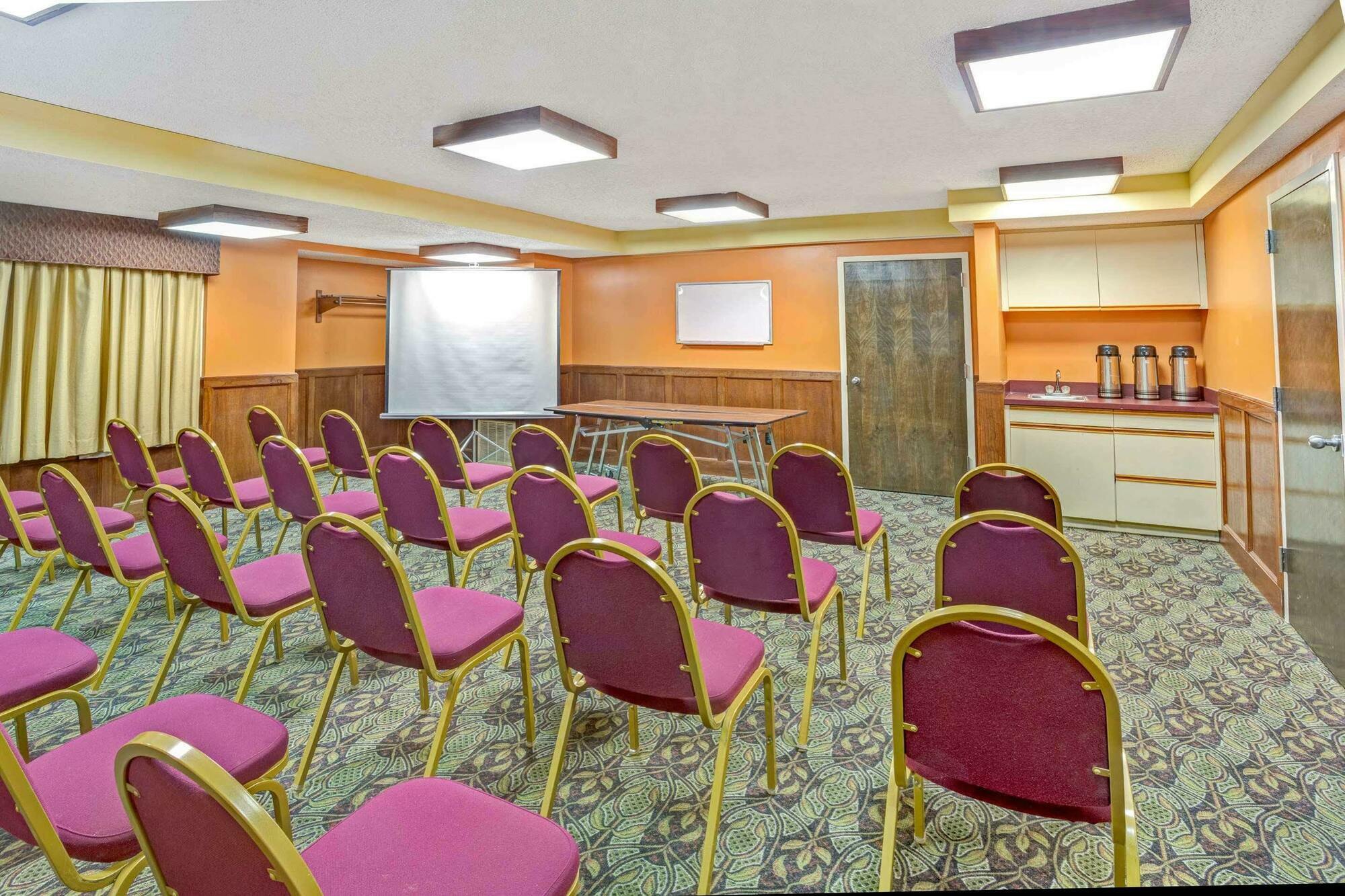 Days Inn By Wyndham Raleigh-Airport-Research Triangle Park Morrisville Extérieur photo